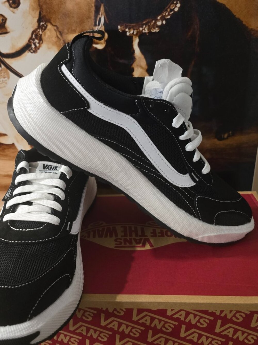 Vans Ultrarange Neo 2.0 Black / White Shoes VN000EJ8BA2 Men's 11 US NEW RARE